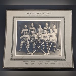 Vintage Holden Hockey Club Photo